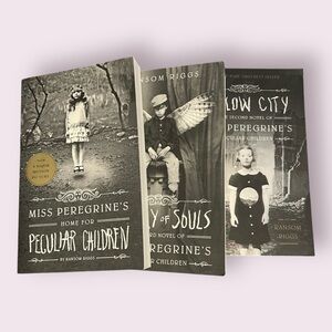 Miss Peregrine’s 3 Book Set - Ransom Riggs